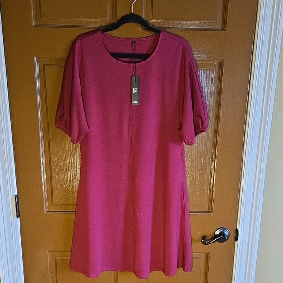 OUGES Dresses & Skirts - Ouges-Burgundy short sleeved pullover jersey knit swing dress Sz L NWT